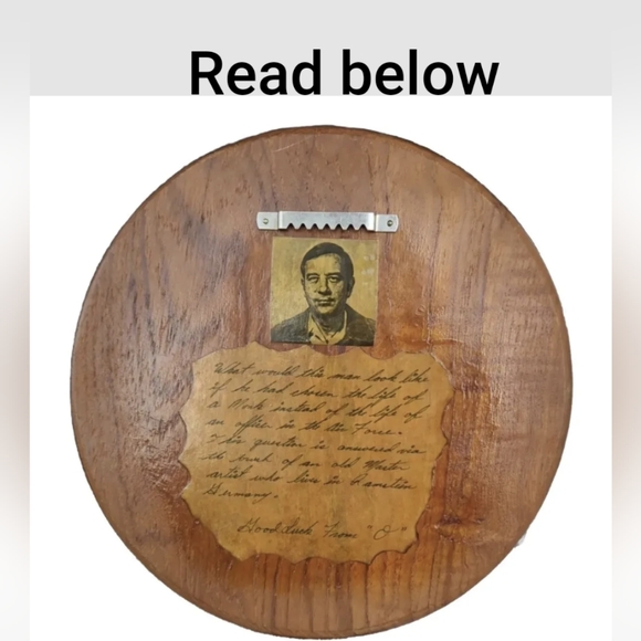 HAND CARVED Having Wine WOOD 3D WALL PLAQUE 10" BY Q-GERMANY STORY ON BACK 1984 - Picture 3 of 8